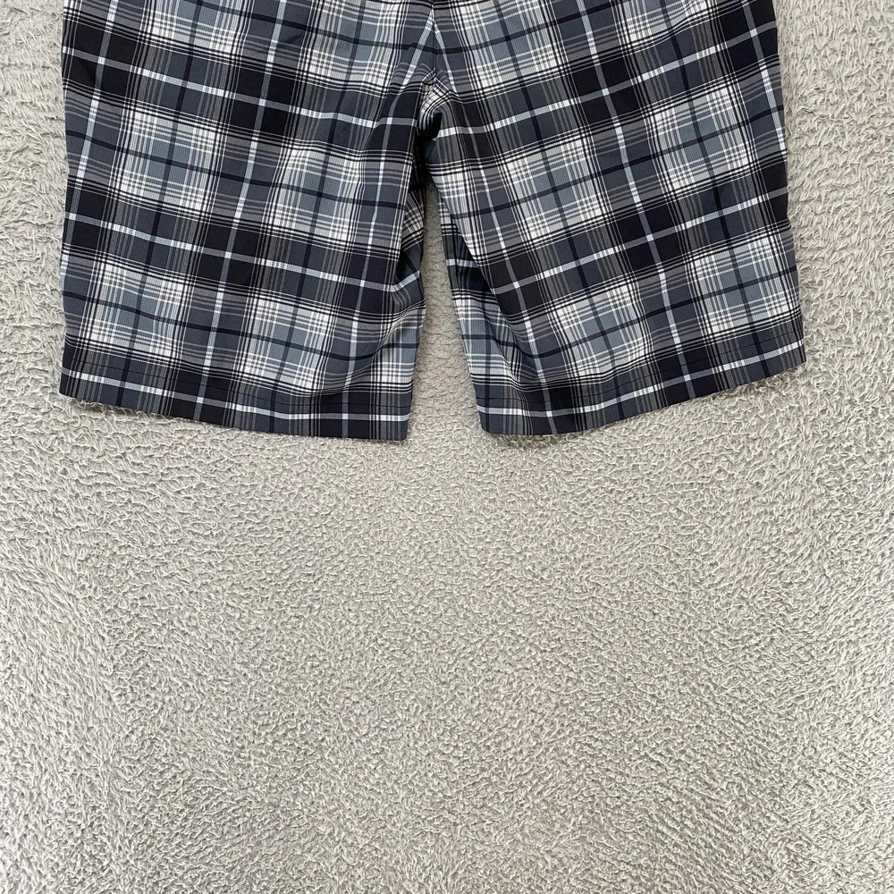 Nike Golf Shorts Mens 34 Gray Plaid‎ Dri-Fit Bermuda Golf 12 Inch Stretch